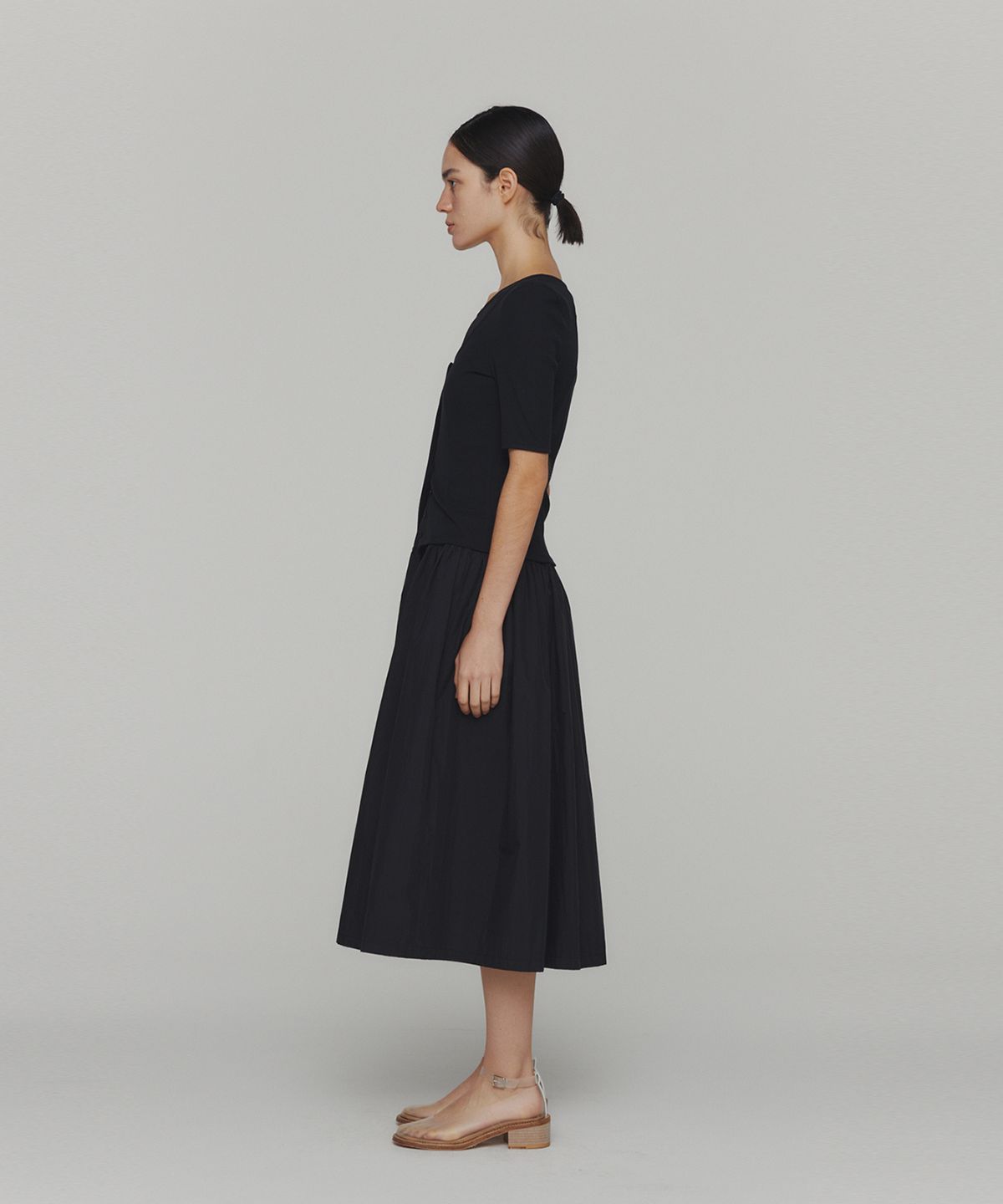 아모멘토(AMOMENTO) RIBBED BUTTON CARDIGAN TOP SET_BLACK
