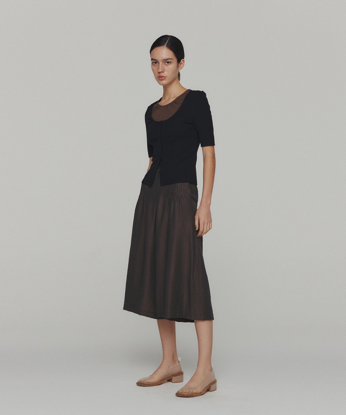 아모멘토(AMOMENTO) RIBBED BUTTON CARDIGAN TOP SET_BLACK