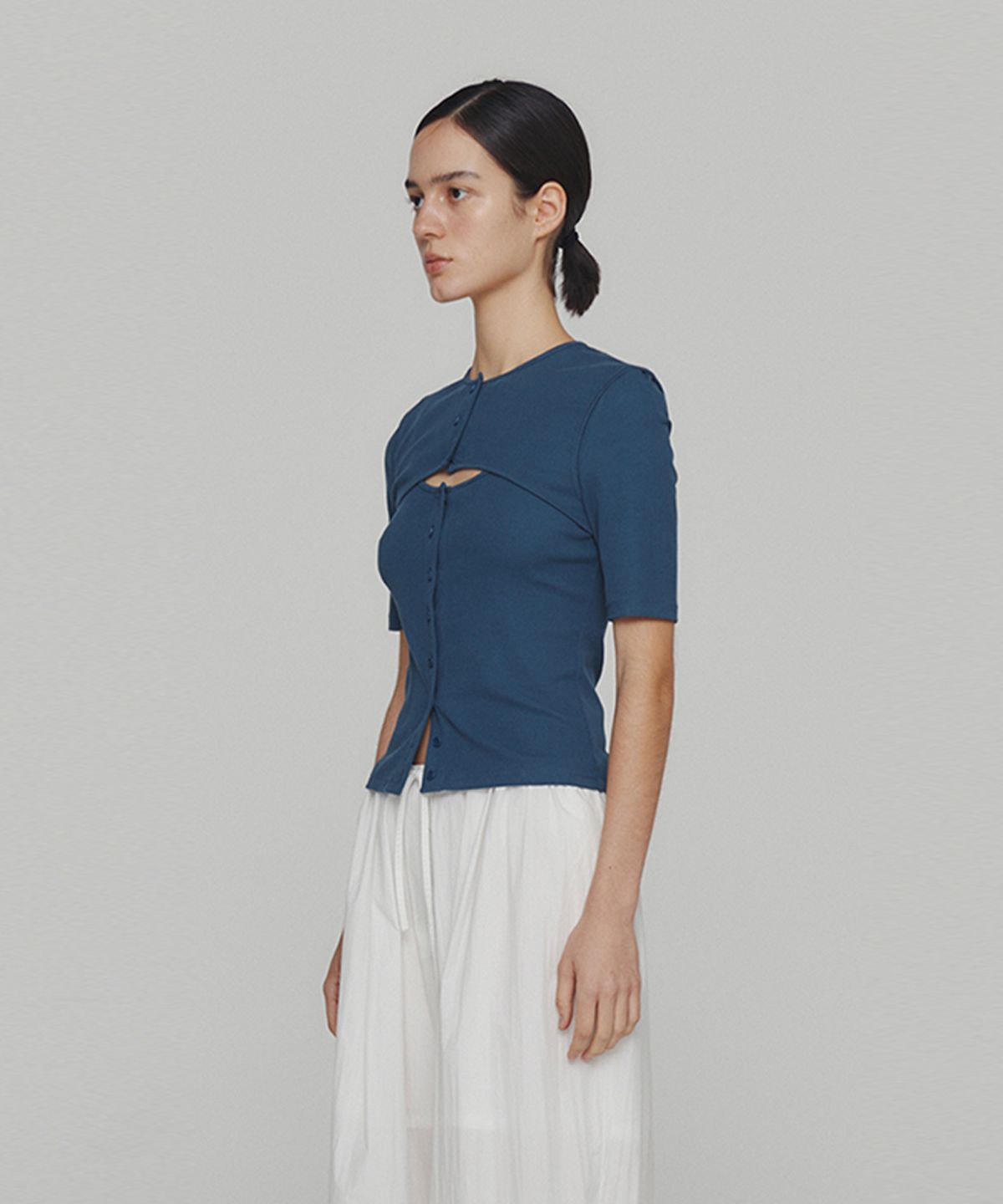 아모멘토(AMOMENTO) RIBBED BUTTON CARDIGAN TOP SET_BLUE