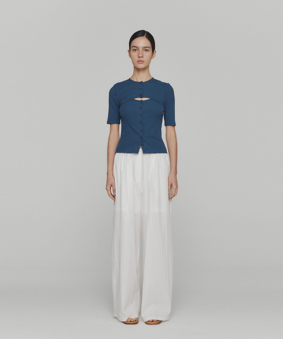 아모멘토(AMOMENTO) RIBBED BUTTON CARDIGAN TOP SET_BLUE