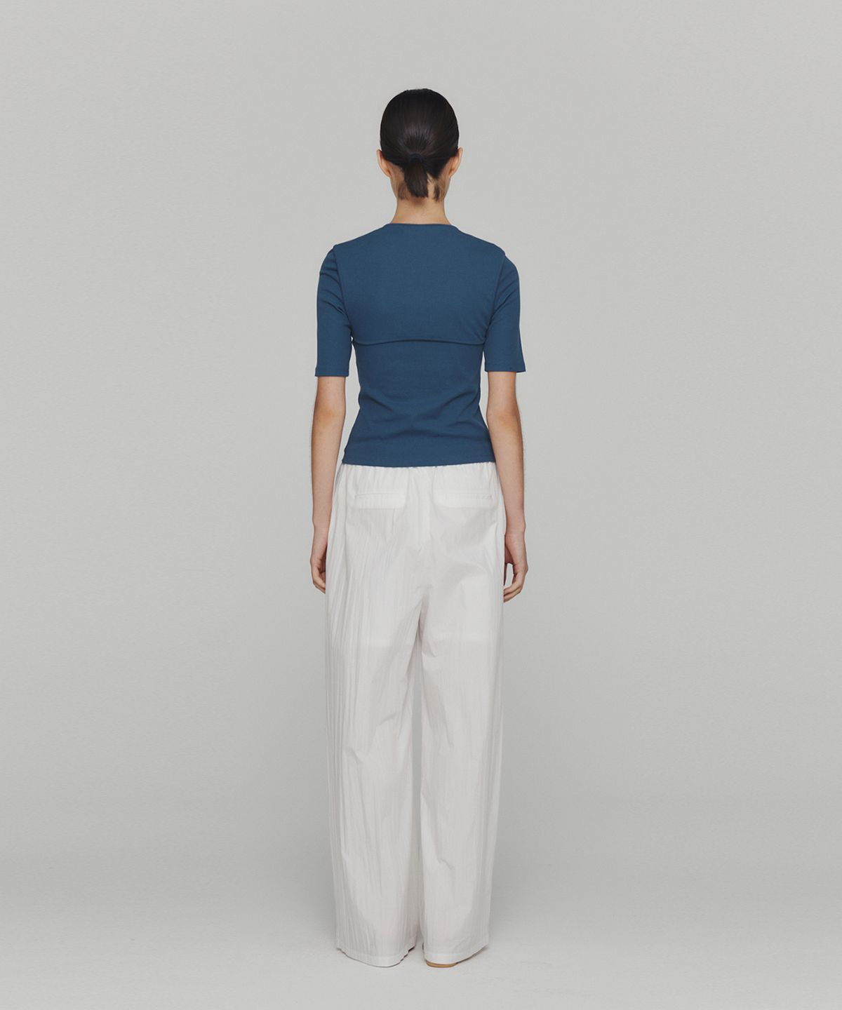 아모멘토(AMOMENTO) RIBBED BUTTON CARDIGAN TOP SET_BLUE