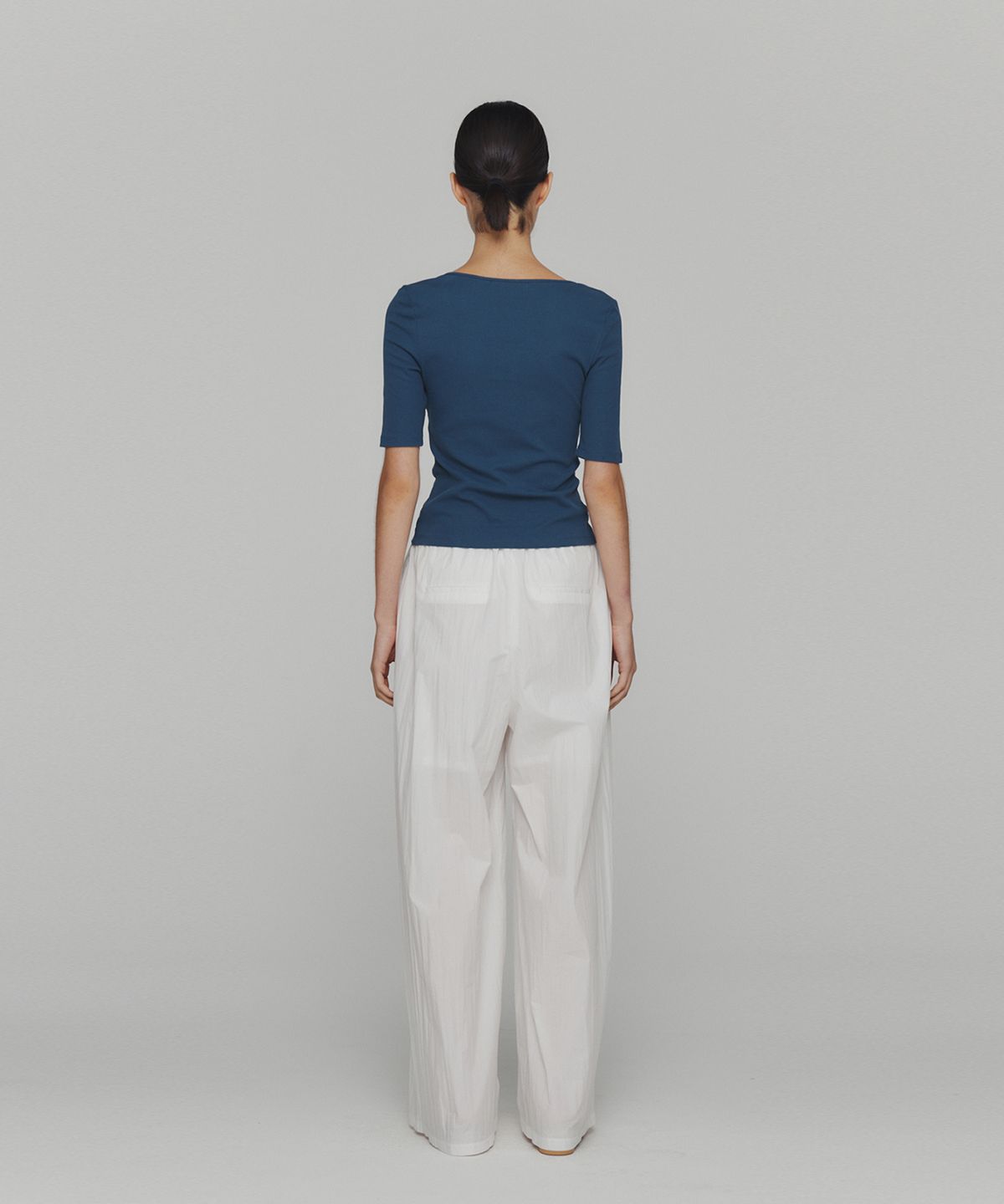 아모멘토(AMOMENTO) RIBBED BUTTON CARDIGAN TOP SET_BLUE