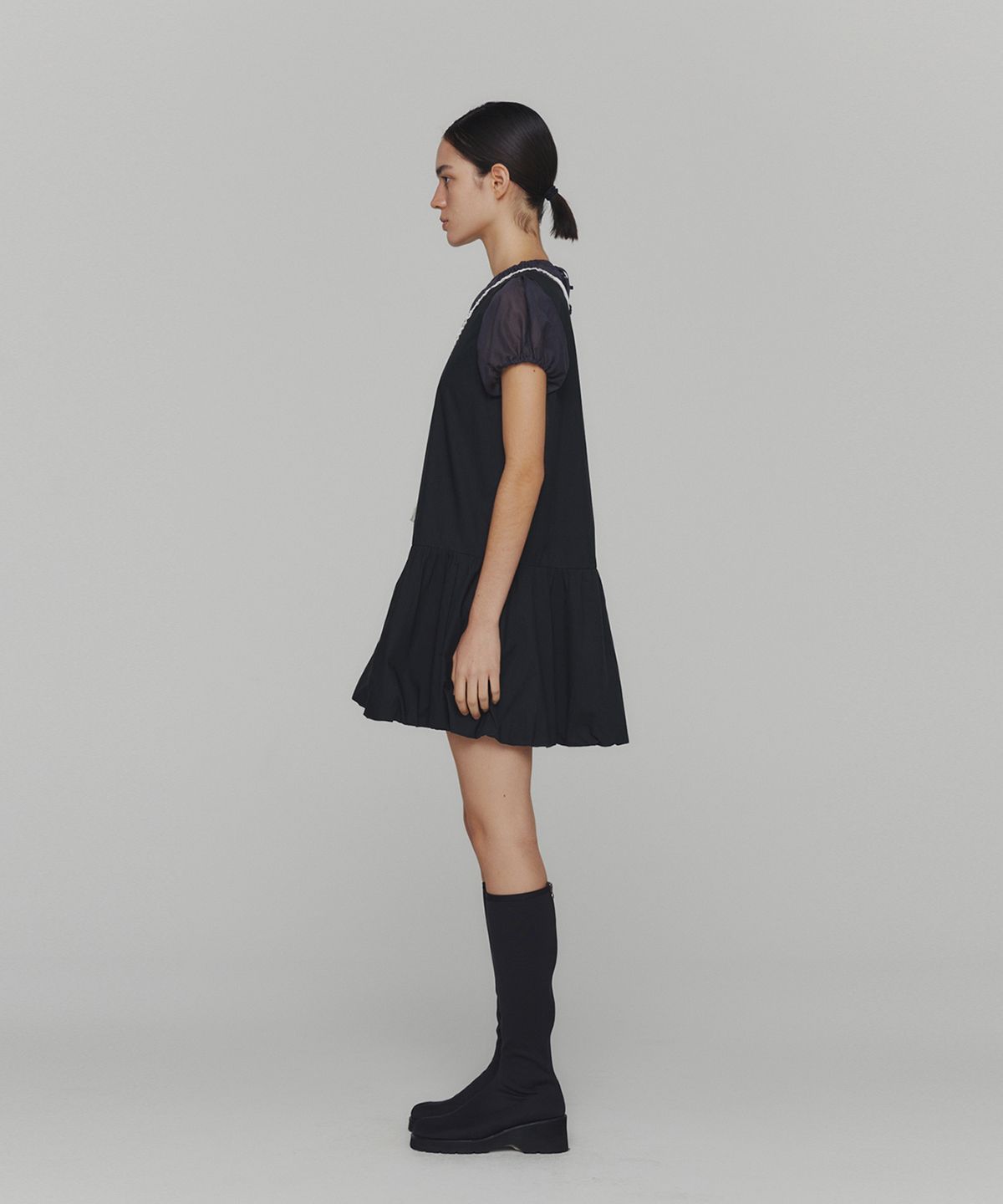 아모멘토(AMOMENTO) SHEER VOLUME SHIRRING TOP_NAVY