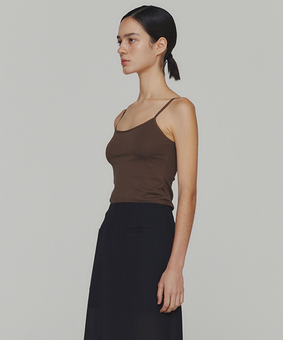 아모멘토(AMOMENTO) RIBBED SLEEVELESS TOP_BROWN