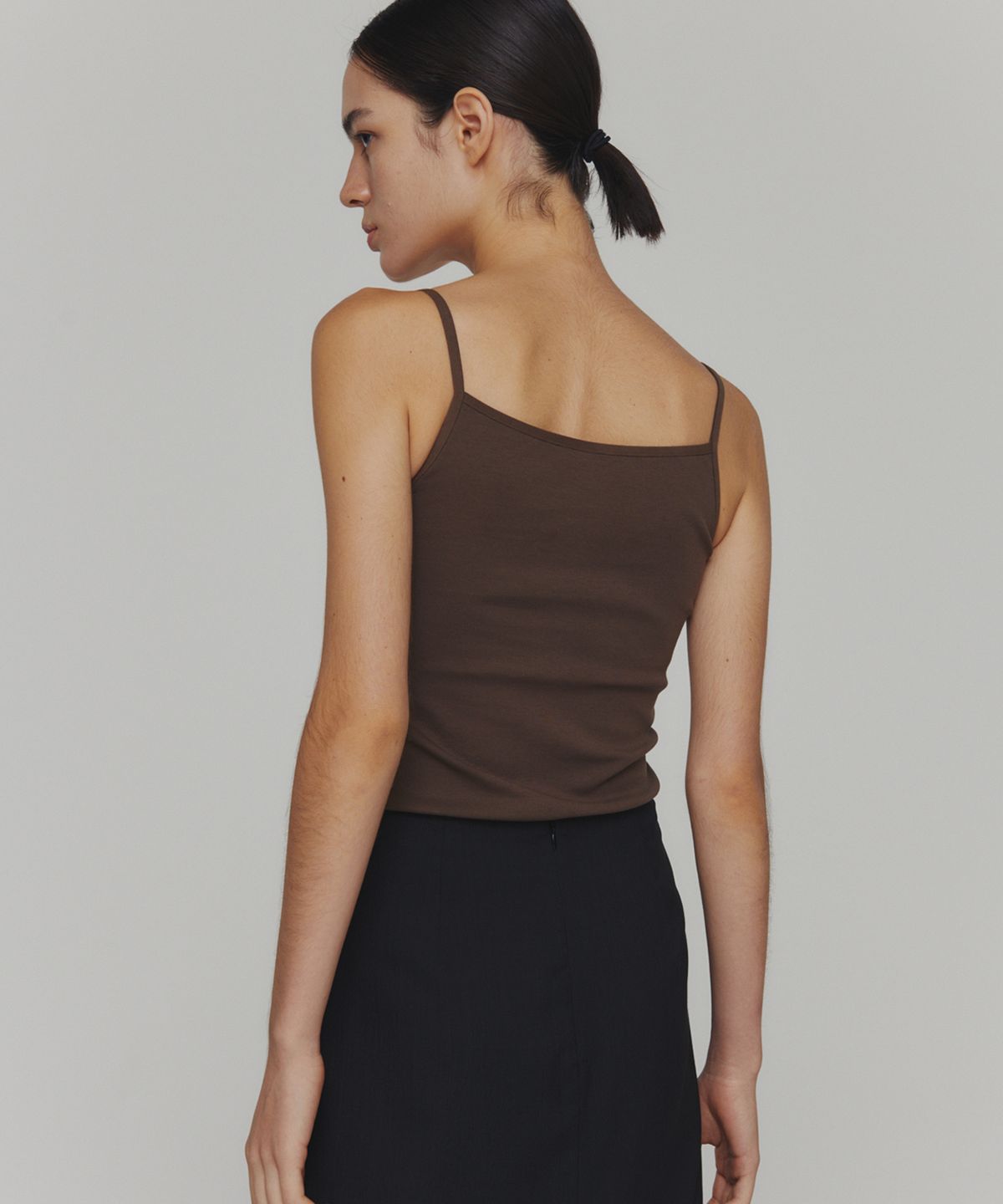 아모멘토(AMOMENTO) RIBBED SLEEVELESS TOP_BROWN