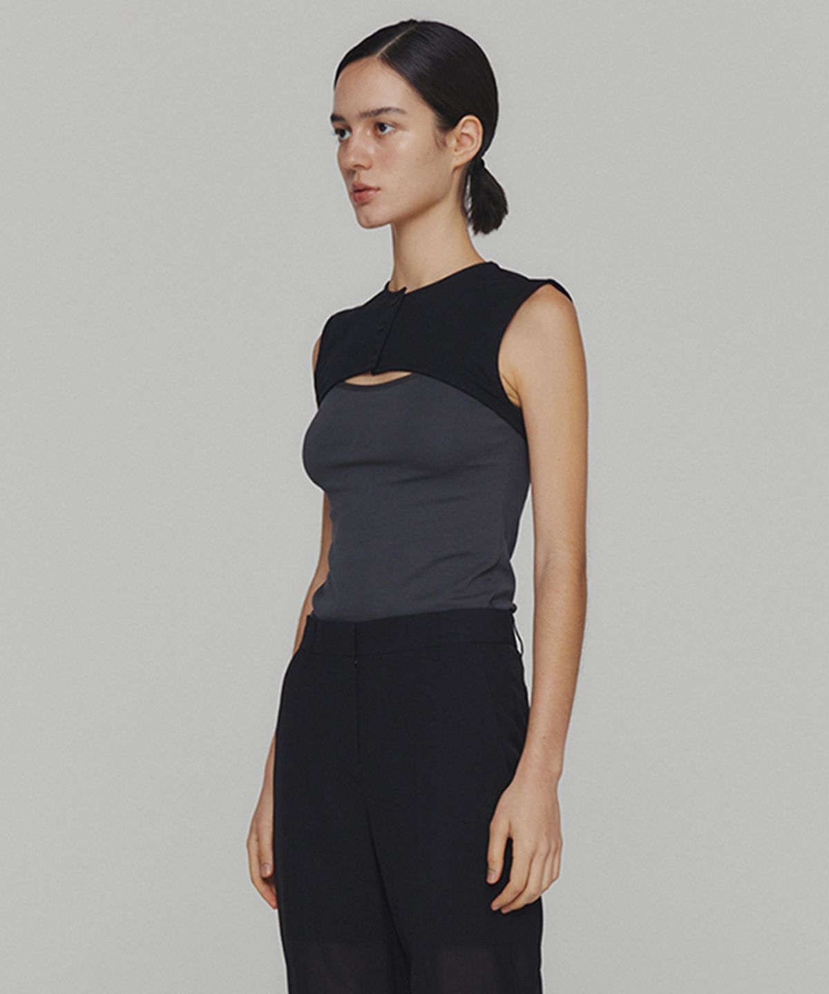 아모멘토(AMOMENTO) RIBBED SLEEVELESS TOP_CHARCOAL