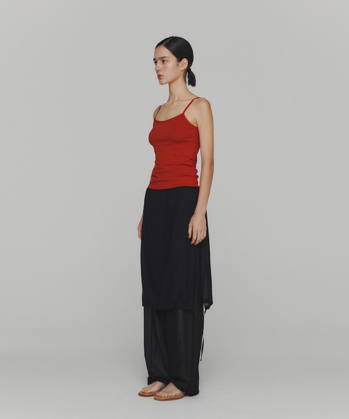 아모멘토(AMOMENTO) RIBBED SLEEVELESS TOP_RED