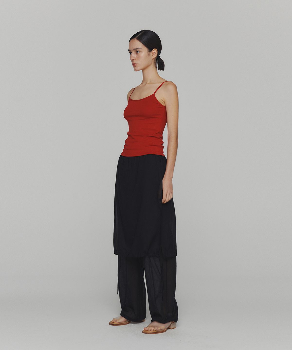 아모멘토(AMOMENTO) RIBBED SLEEVELESS TOP_RED