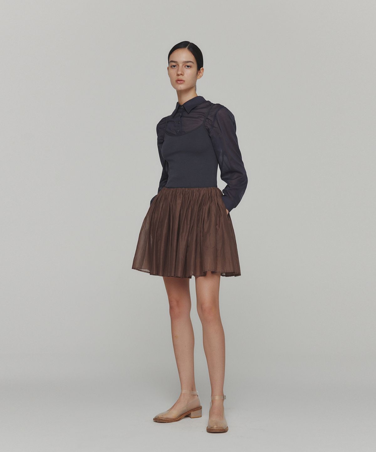 아모멘토(AMOMENTO) COTTON SHIRRING BANDING SKORTS_BROWN