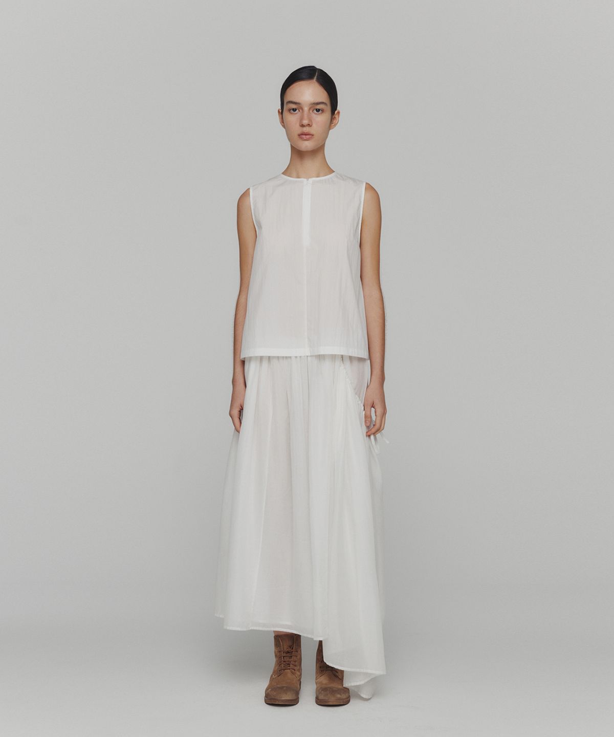 아모멘토(AMOMENTO) DRAWSTRING SHEER SHIRRING SKIRT_WHITE