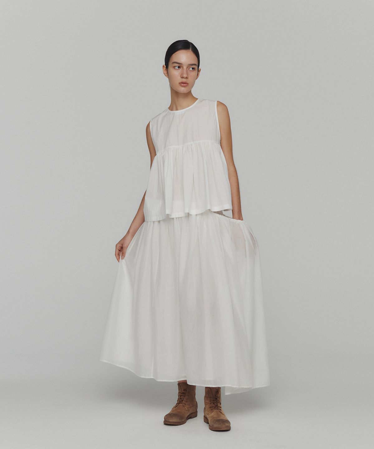 아모멘토(AMOMENTO) DRAWSTRING SHEER SHIRRING SKIRT_WHITE