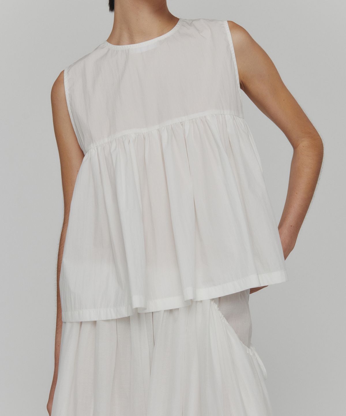 아모멘토(AMOMENTO) DRAWSTRING SHEER SHIRRING SKIRT_WHITE