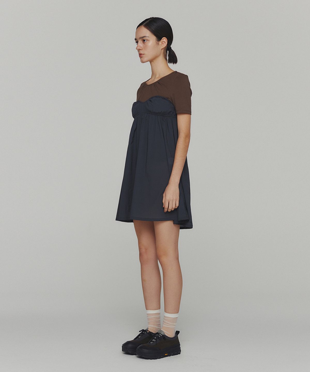 아모멘토(AMOMENTO) CORSET MINI DRESS_CHARCOAL