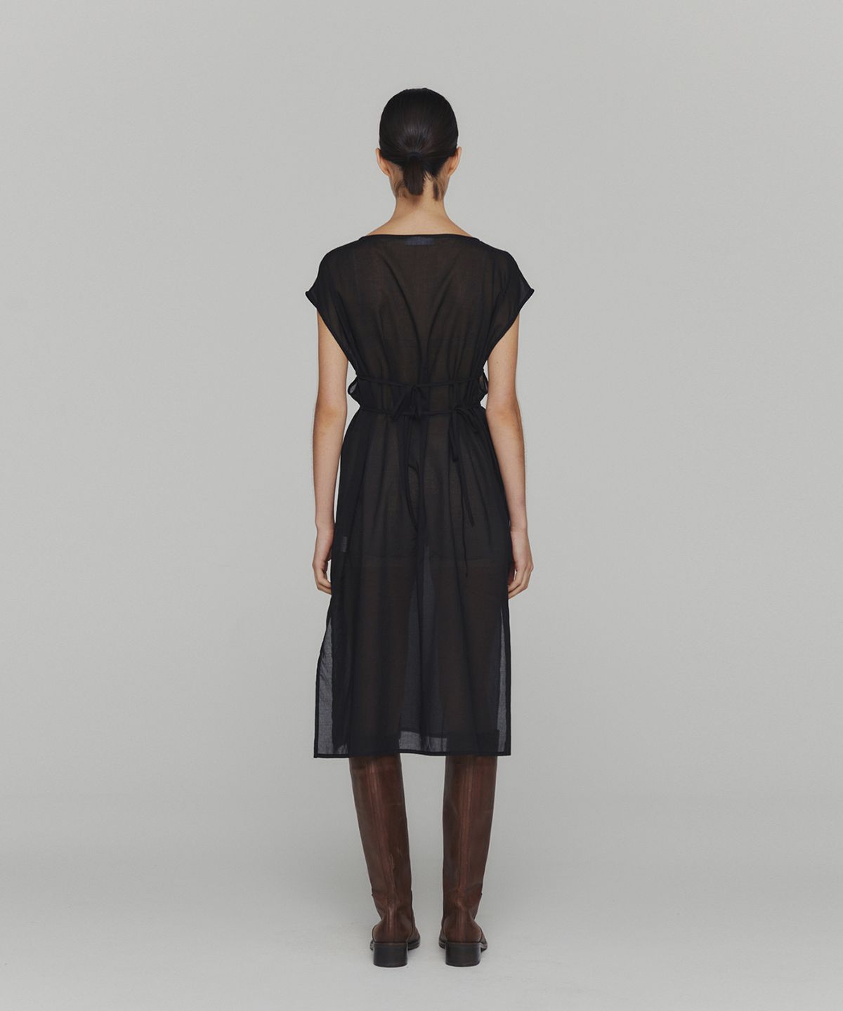 아모멘토(AMOMENTO) SHEER DRAWSTRING DRESS_BLACK