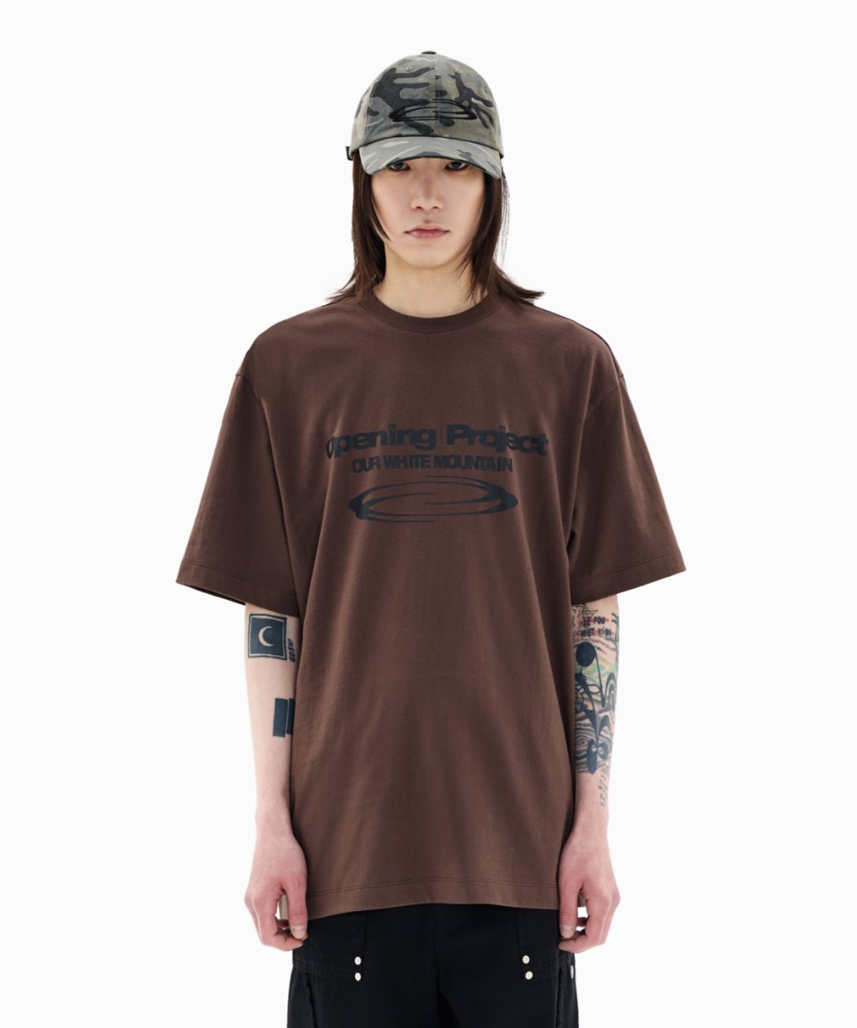 오프닝프로젝트(OPENING PROJECT) Identity T Shirt - Dark Brown