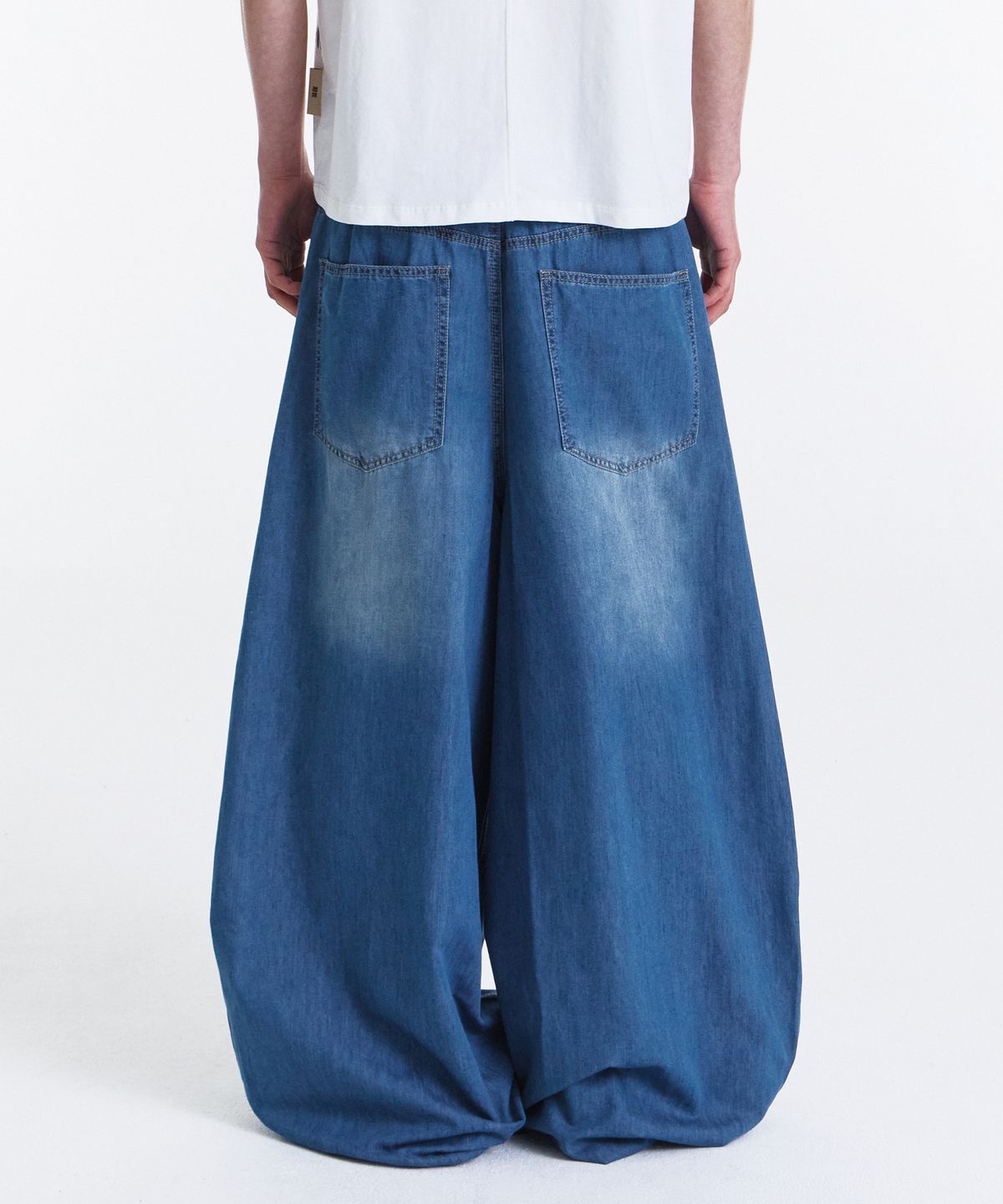 기철(KICHUL) SUMMER VACATION BALLOON PANTS (MID BLUE)