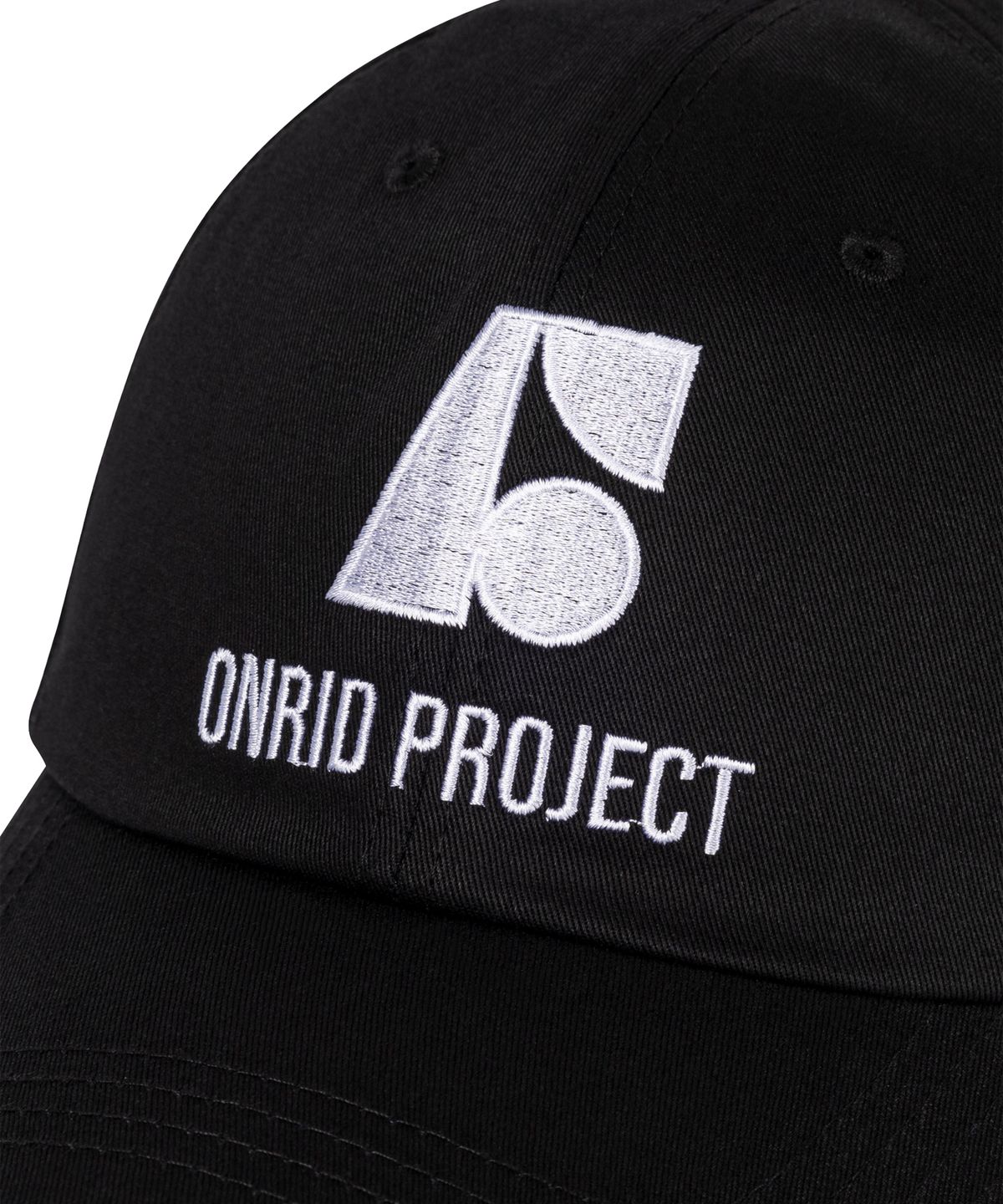 온리드프로젝트(ONRIDPROJECT) 에센셜 심볼 볼캡 - 블랙