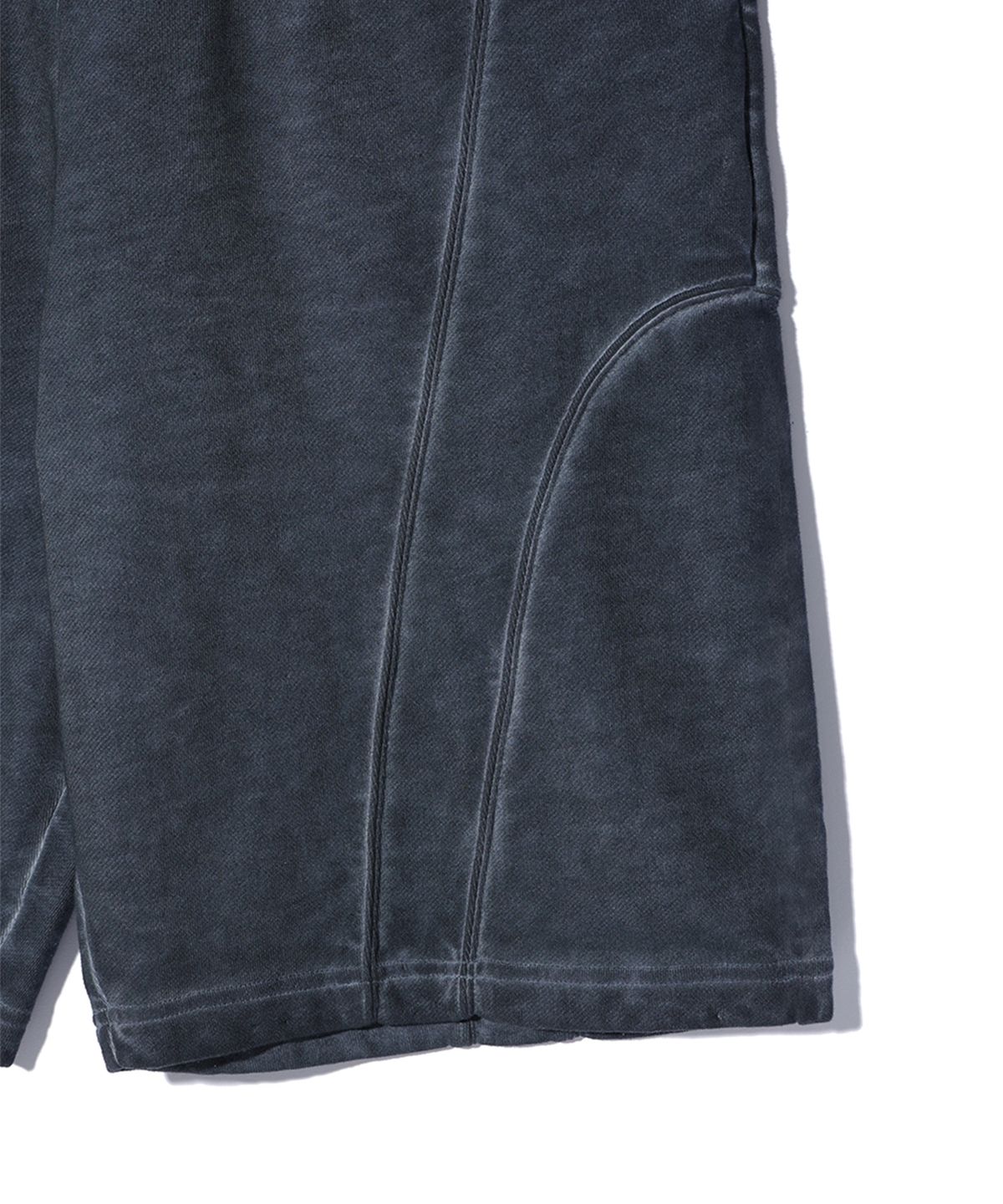 크리틱(CRITIC) WORMHOLE WASHED SHORT PANTS DARK GREY