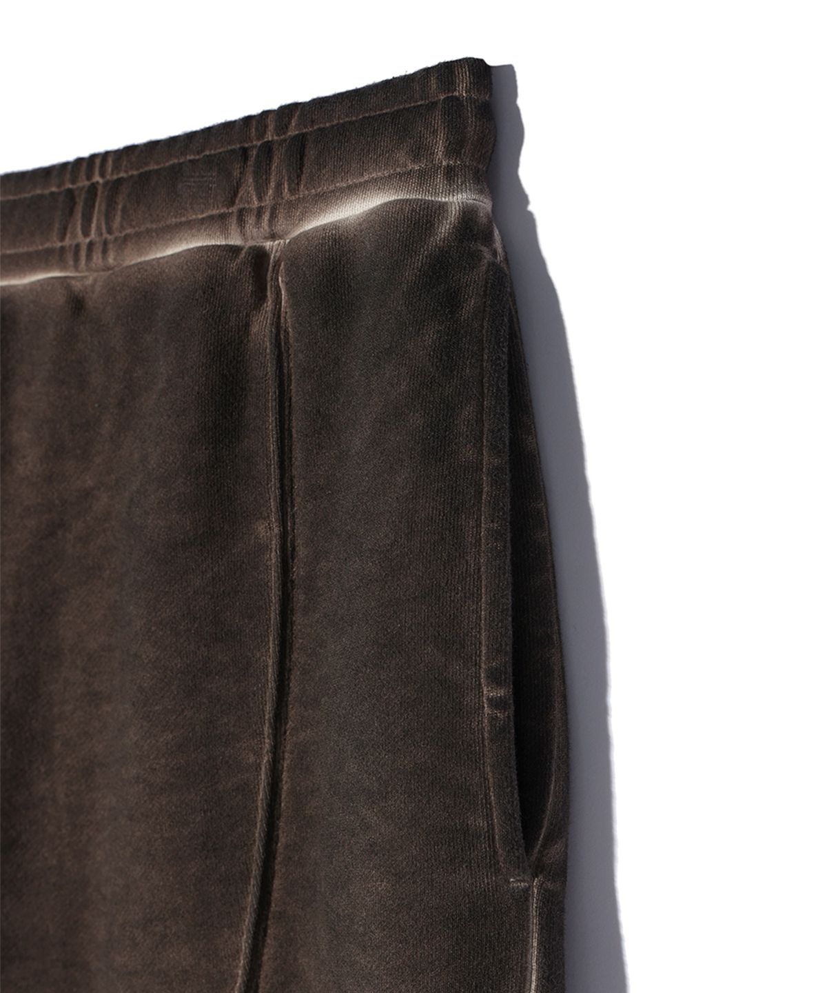 크리틱(CRITIC) WORMHOLE WASHED SHORT PANTS BROWN