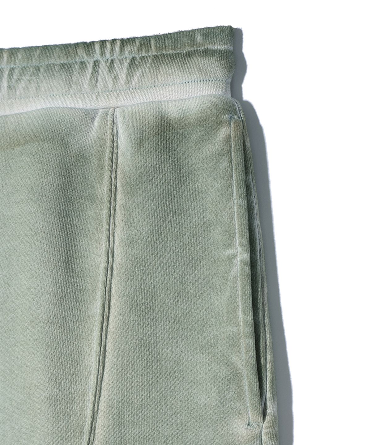크리틱(CRITIC) WORMHOLE WASHED SHORT PANTS LIGHT KHAKI