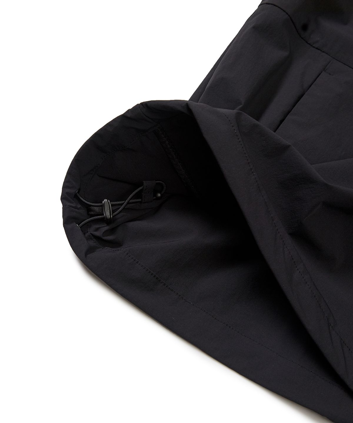 스노우피크 어패럴(SNOWPEAK APPAREL) 씬테크 우븐 스탠드넥 반팔 아노락 Black (S24MMSAN34)