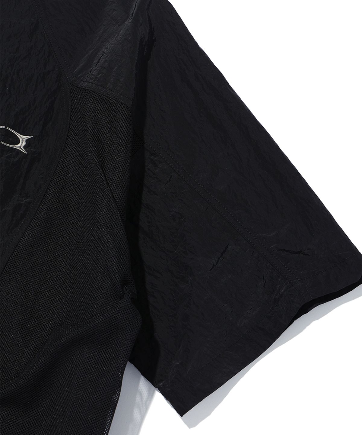 크리틱(CRITIC) HALF ZIP WOVEN ANORAK BLACK