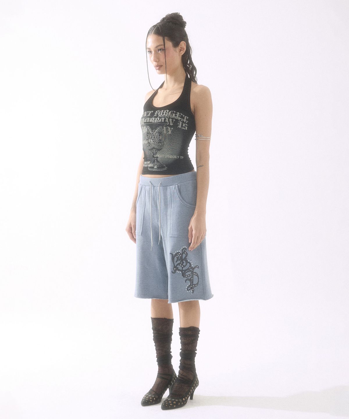 배디(BADEE) Glitter Applique Half Pants Dust Blue