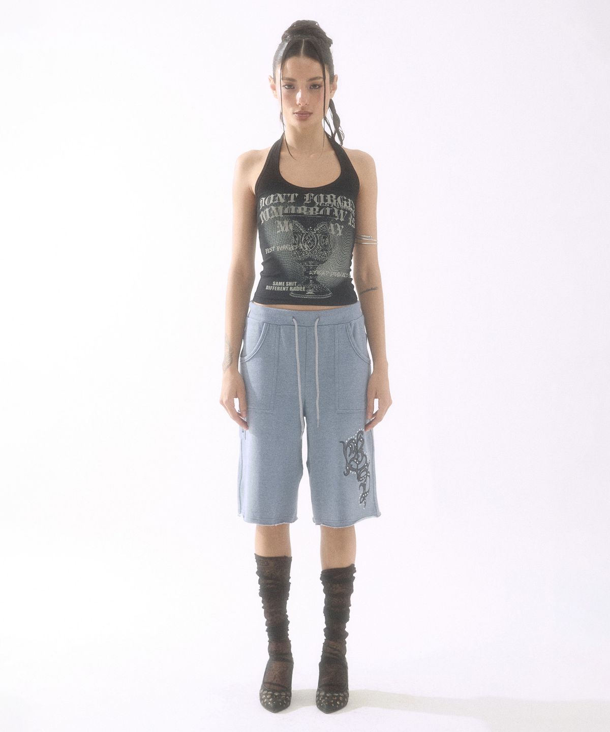 배디(BADEE) Glitter Applique Half Pants Dust Blue