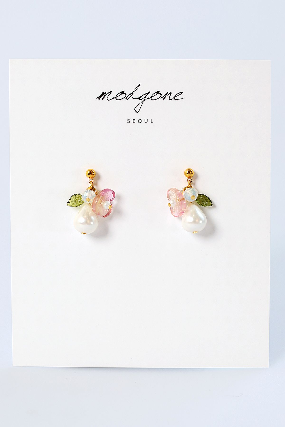 모드곤(MODGONE) 봄꽃 진주 귀걸이 Spring Flower Pearl Earring