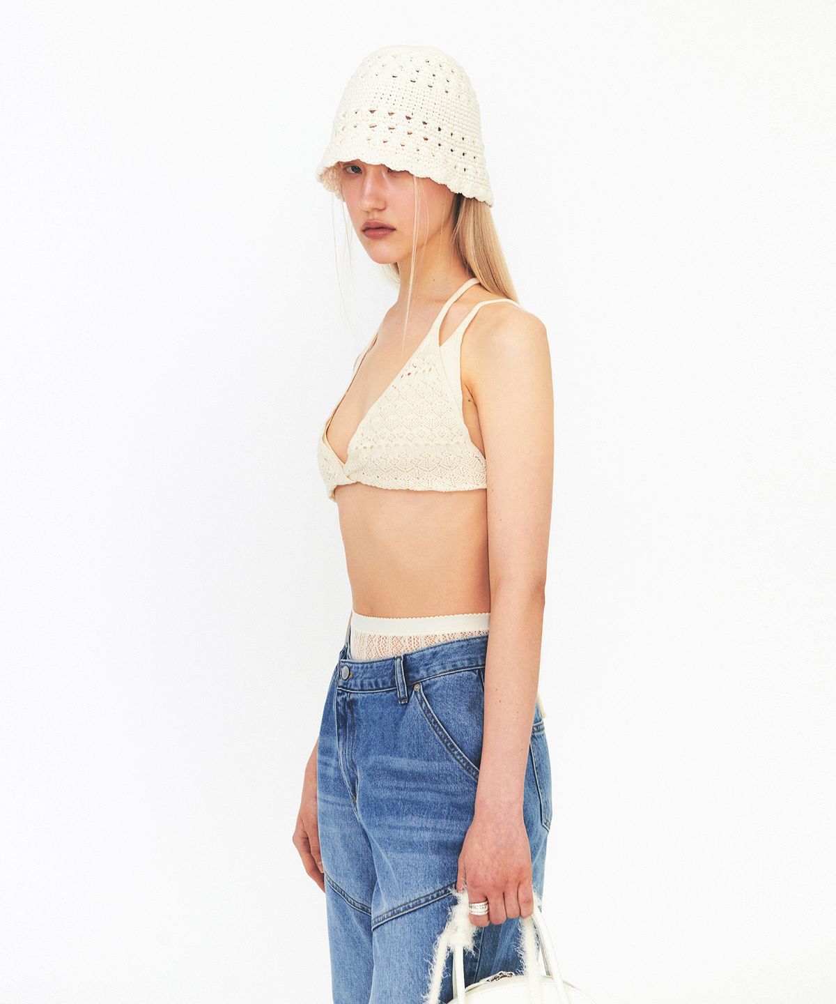 다이애그널(DIAGONAL) TWO WAY STRAP SLEEVELESS (ivory)
