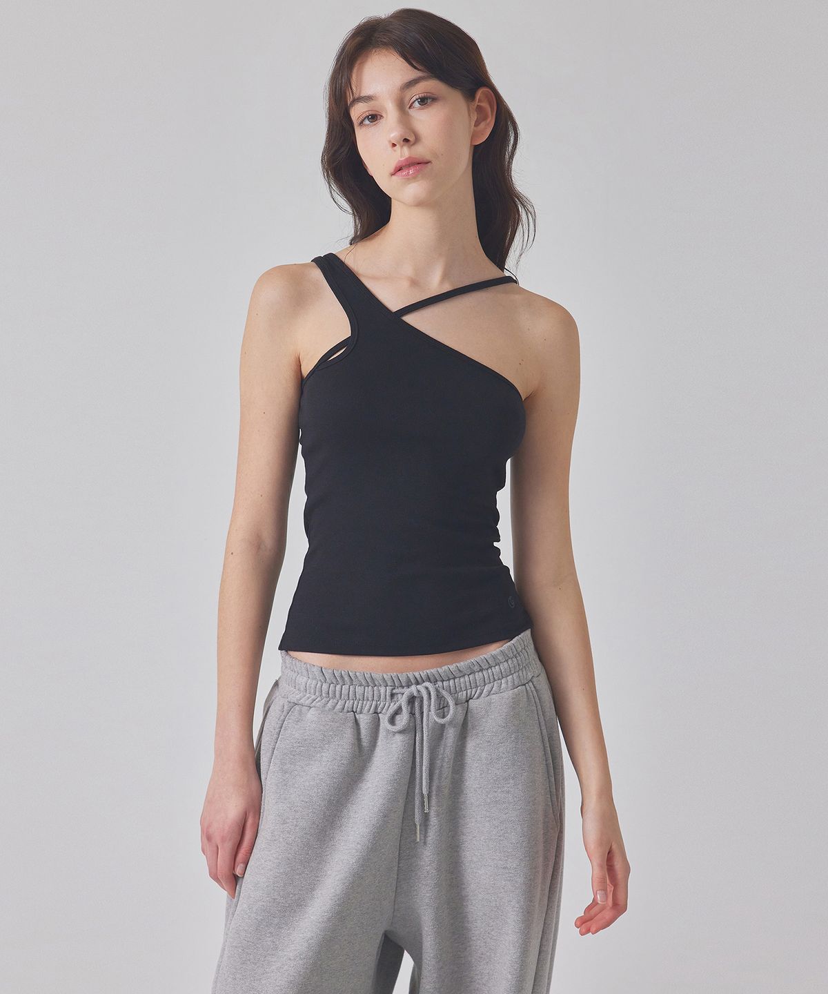 탑걸(TOPGIRL) TWO-WAY UNBALANCED SLEEVELESS TOP_T416TP111