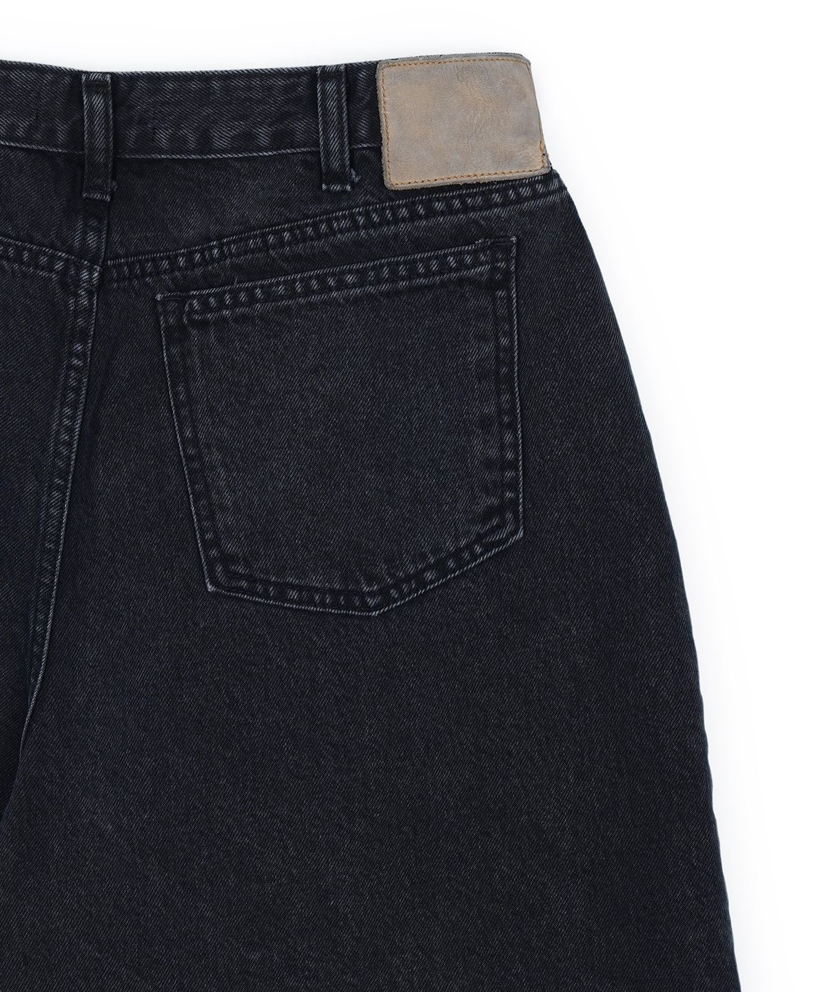 구보(GUVO) Washed denim shorts, black