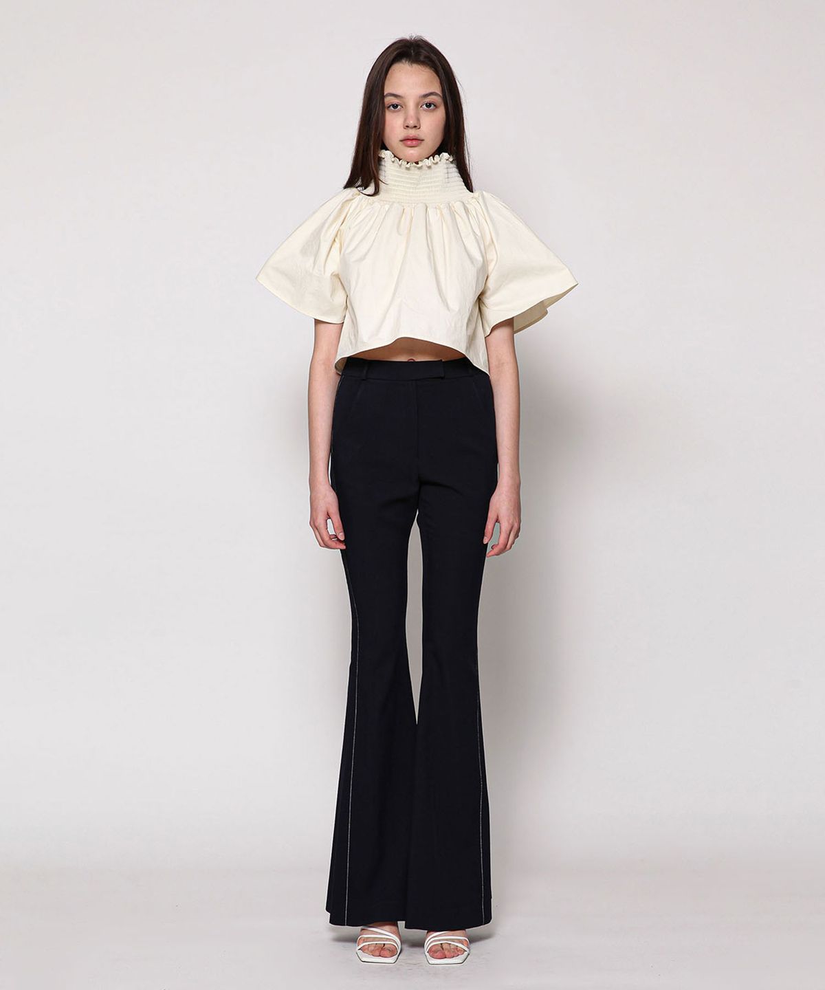 세컨드 아르무아(02ARMOIRE) Evelyn Top _ Cream