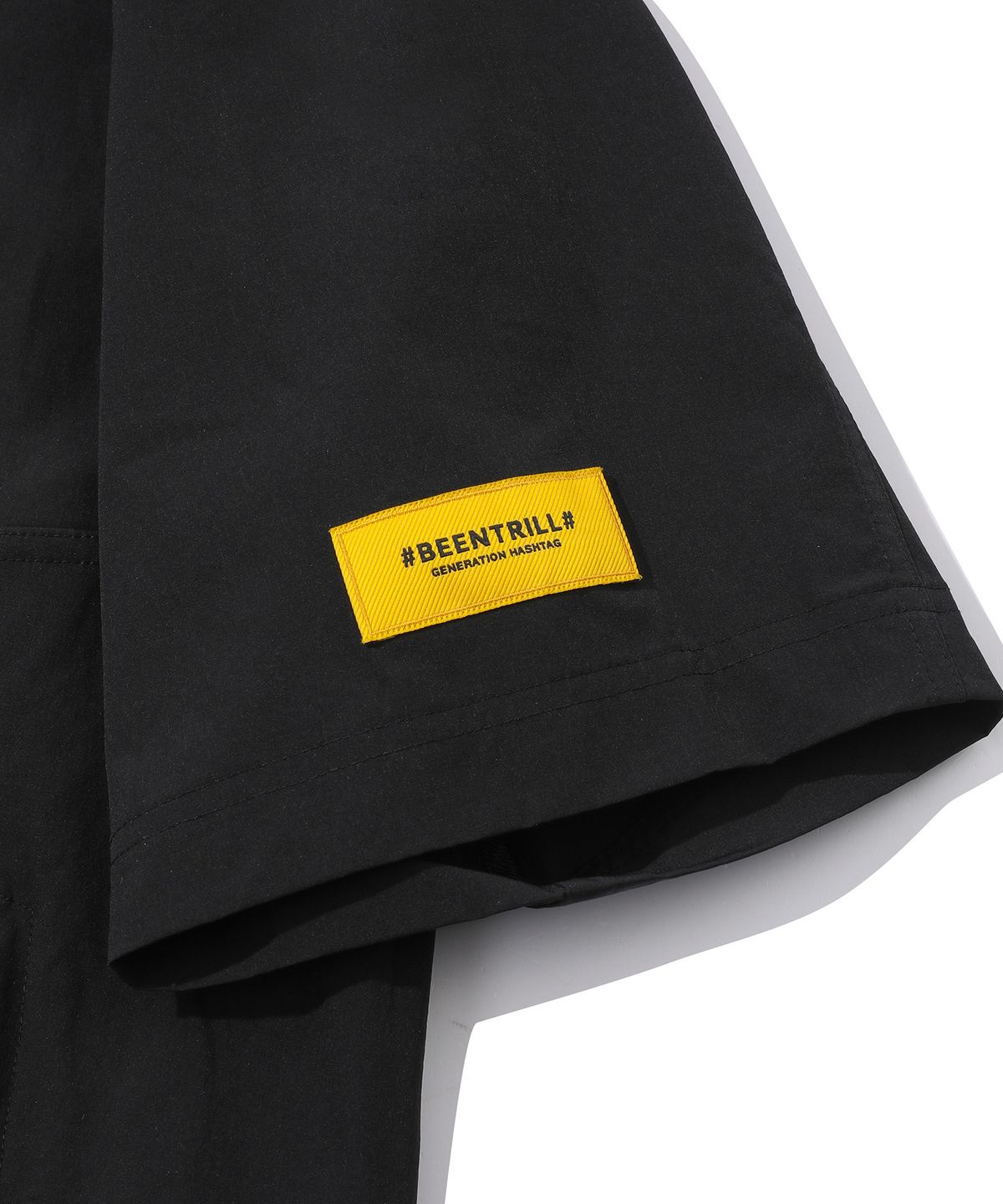 빈트릴(BEENTRILL) 후디 오버핏 반팔 아노락(블랙)