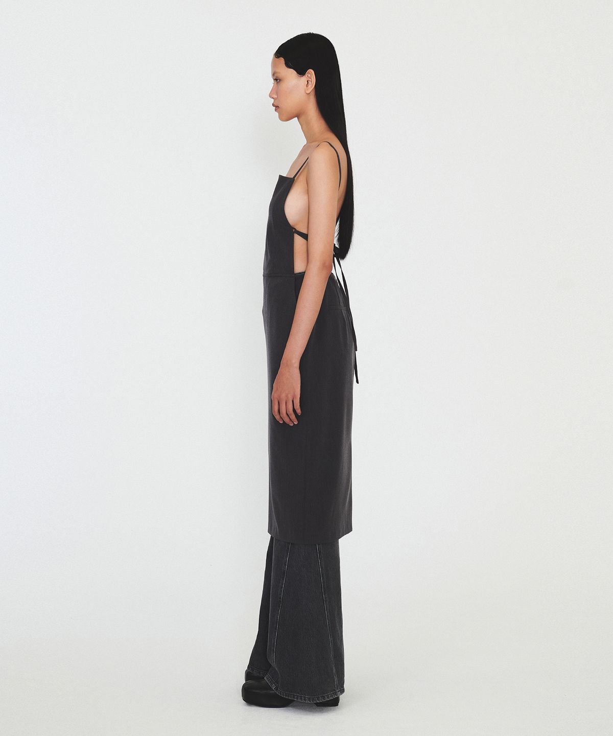 다이애그널(DIAGONAL) STRAP SLEEVELESS DRESS  (dark grey)