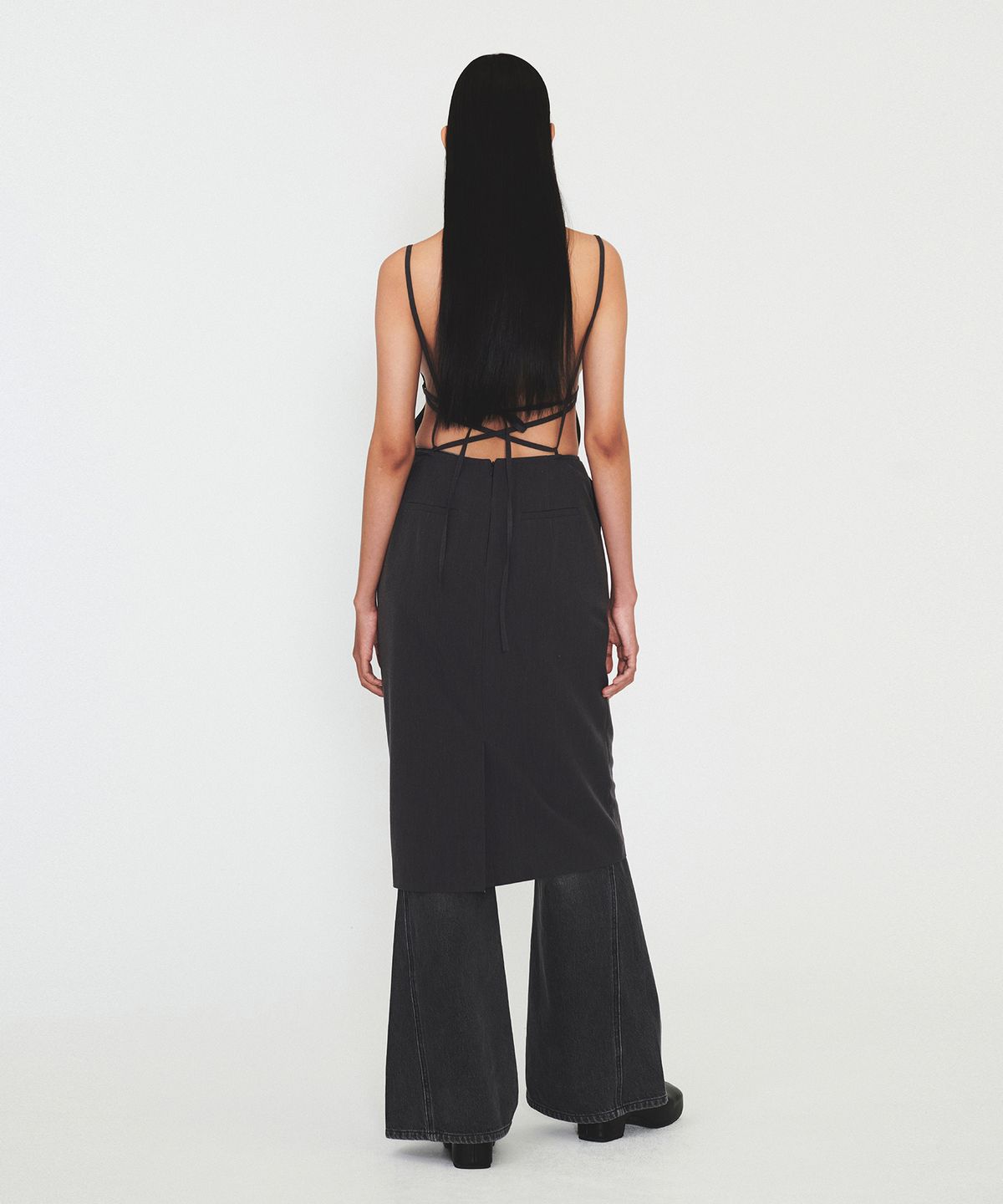 다이애그널(DIAGONAL) STRAP SLEEVELESS DRESS  (dark grey)