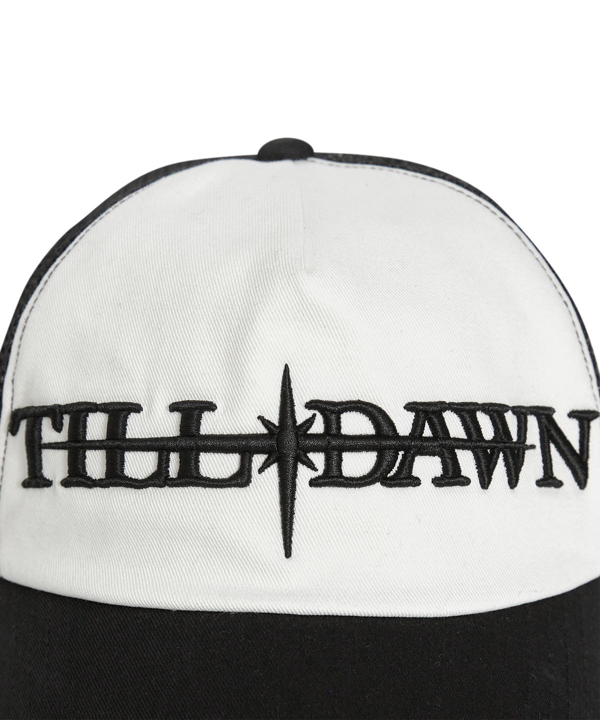 틸던(TILLDAWN) PIERCE LOGO TRUCKER CAP black