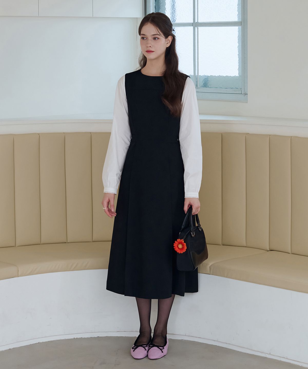 드로우핏 우먼(DRAWFIT WOMEN) 울 슬리브리스 턱 원피스 [BLACK]