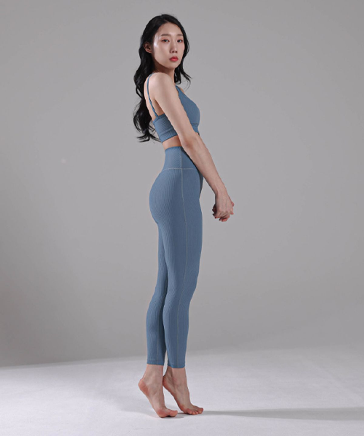 모어아웃(MOREOUT) 여성요가복 골지 9부 레깅스 6PP4614