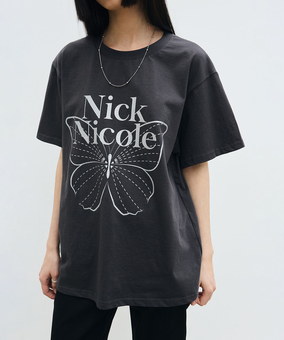 닉앤니콜(NICK&NICOLE) BIG BUTTERFLY SLEEVE TOP_CHARCOAL SILVER