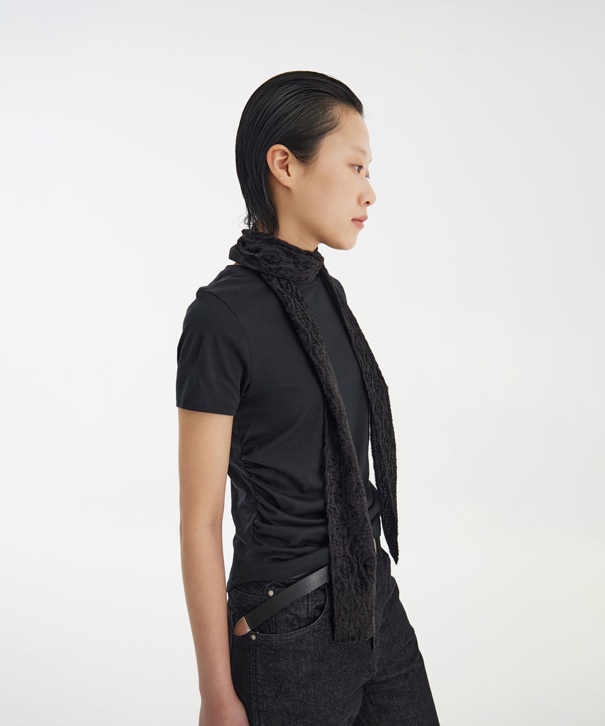유스(YOUTH) Shirring H/S T-Shirt - Black