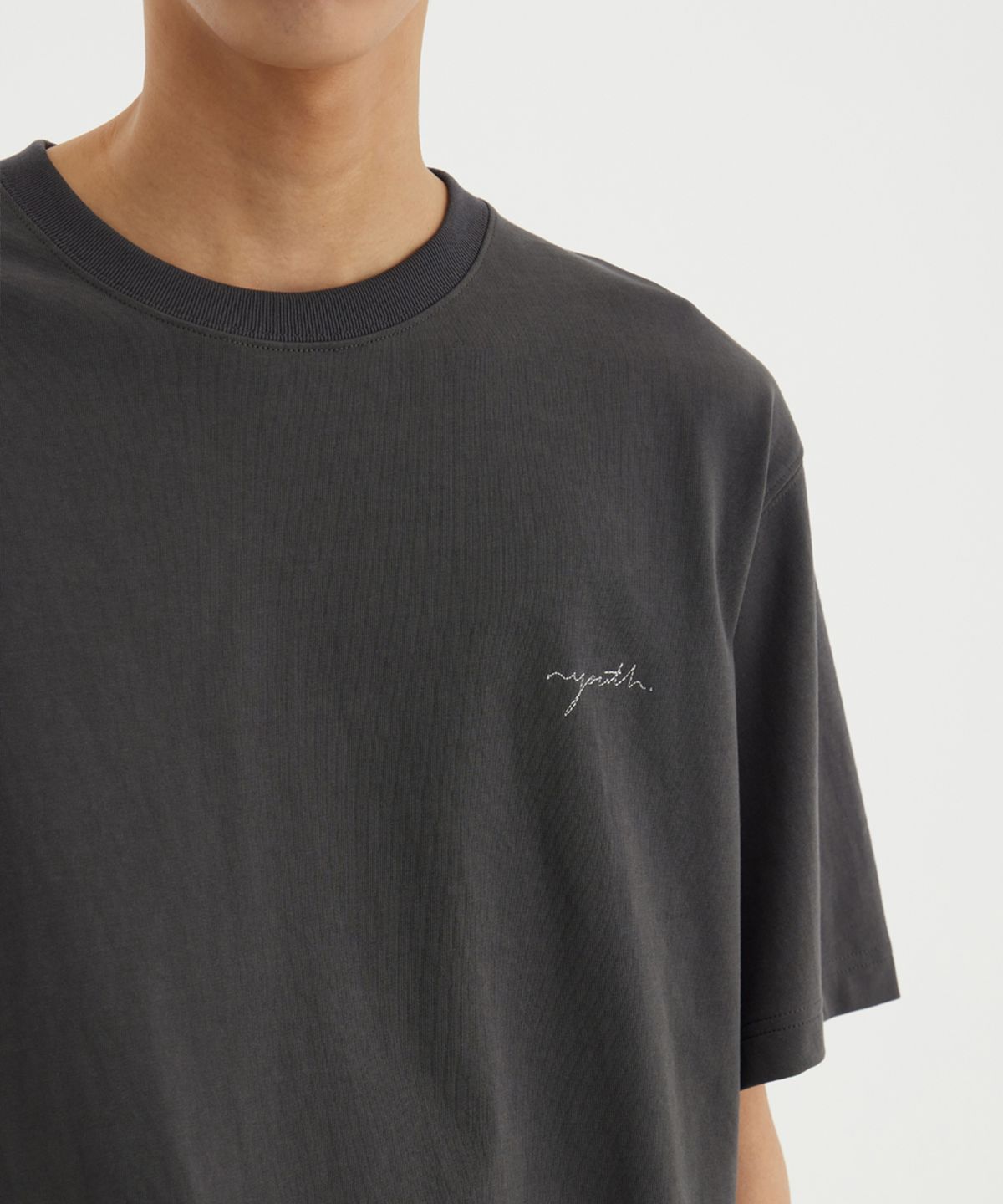 유스(YOUTH) H/S Logo T-Shirt - Charcoal Grey