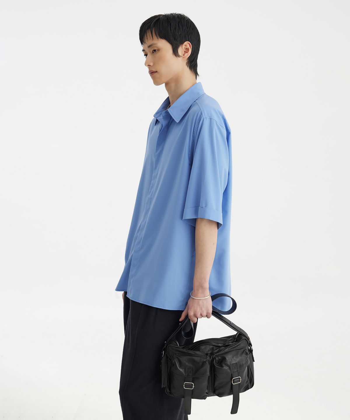 유스(YOUTH) Side-Slit Half Shirt - Sax Blue