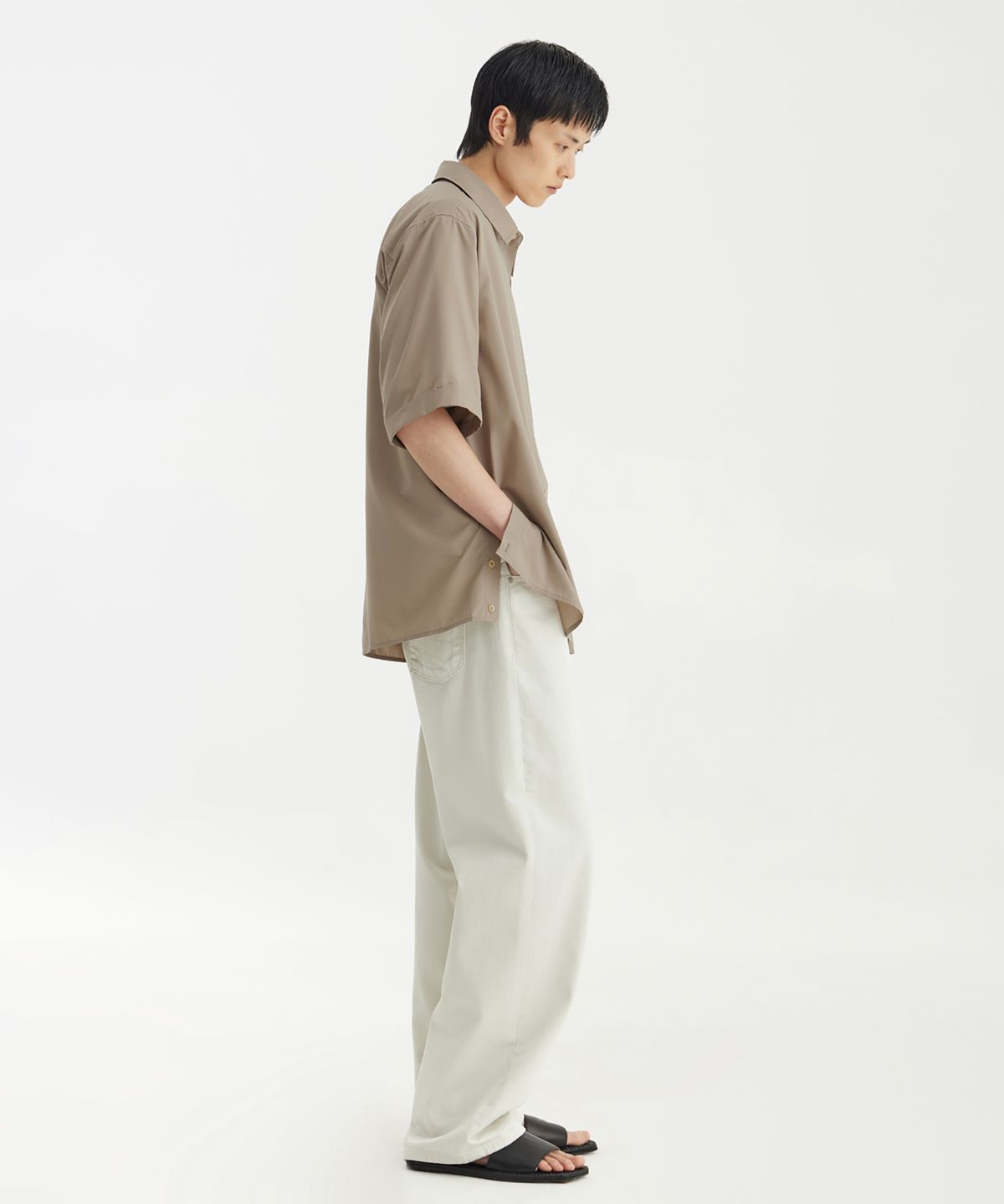 유스(YOUTH) Side-Slit Half Shirt - Beige