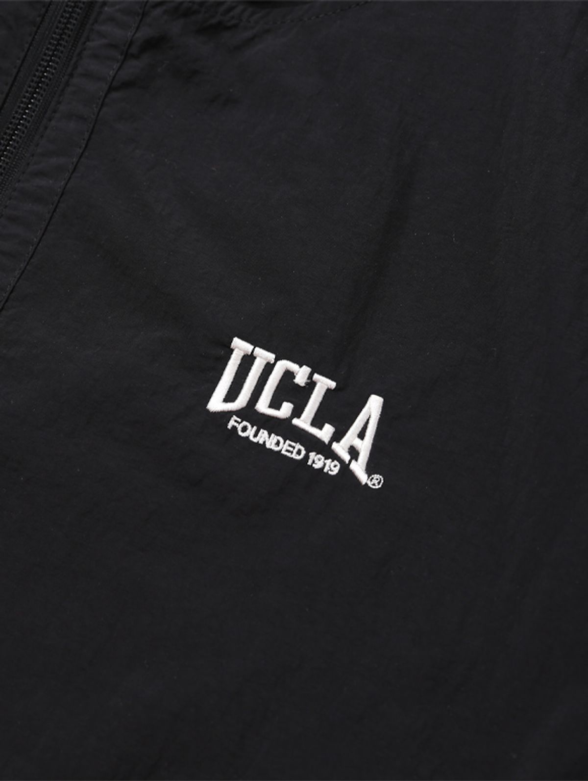 유씨엘에이(UCLA) 남녀공용 경량 후드집업 윈드브레이크[BLACK](UA3UJ99_39)