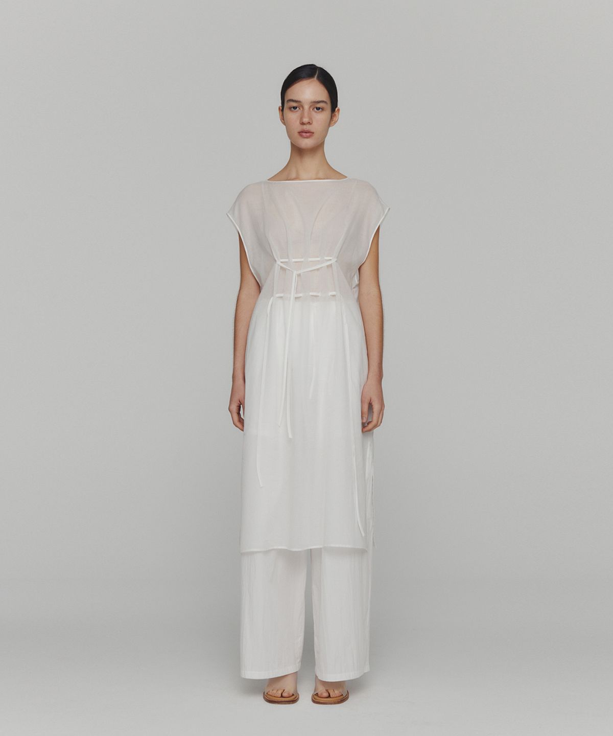 아모멘토(AMOMENTO) SHEER DRAWSTRING DRESS_WHITE