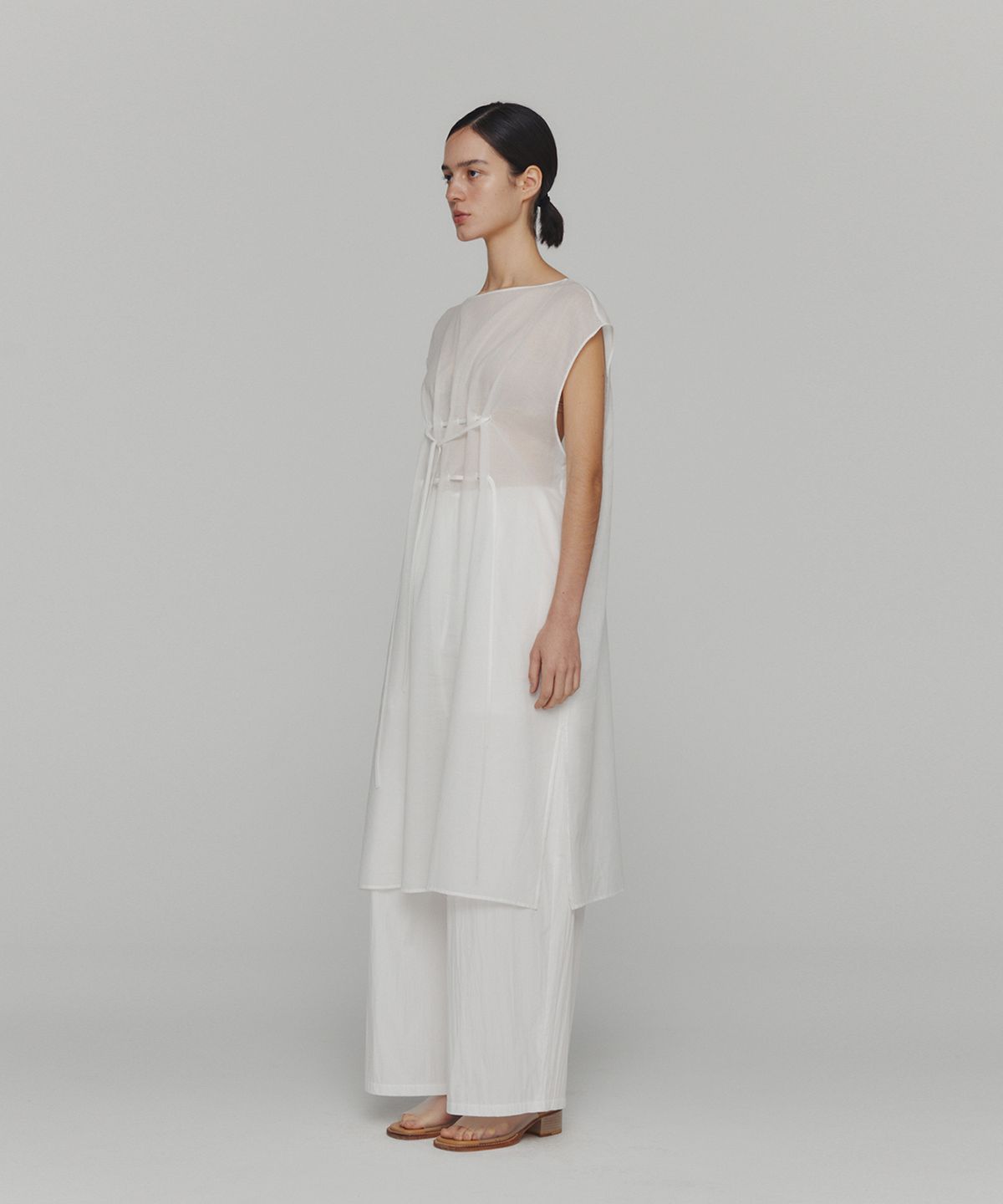 아모멘토(AMOMENTO) SHEER DRAWSTRING DRESS_WHITE