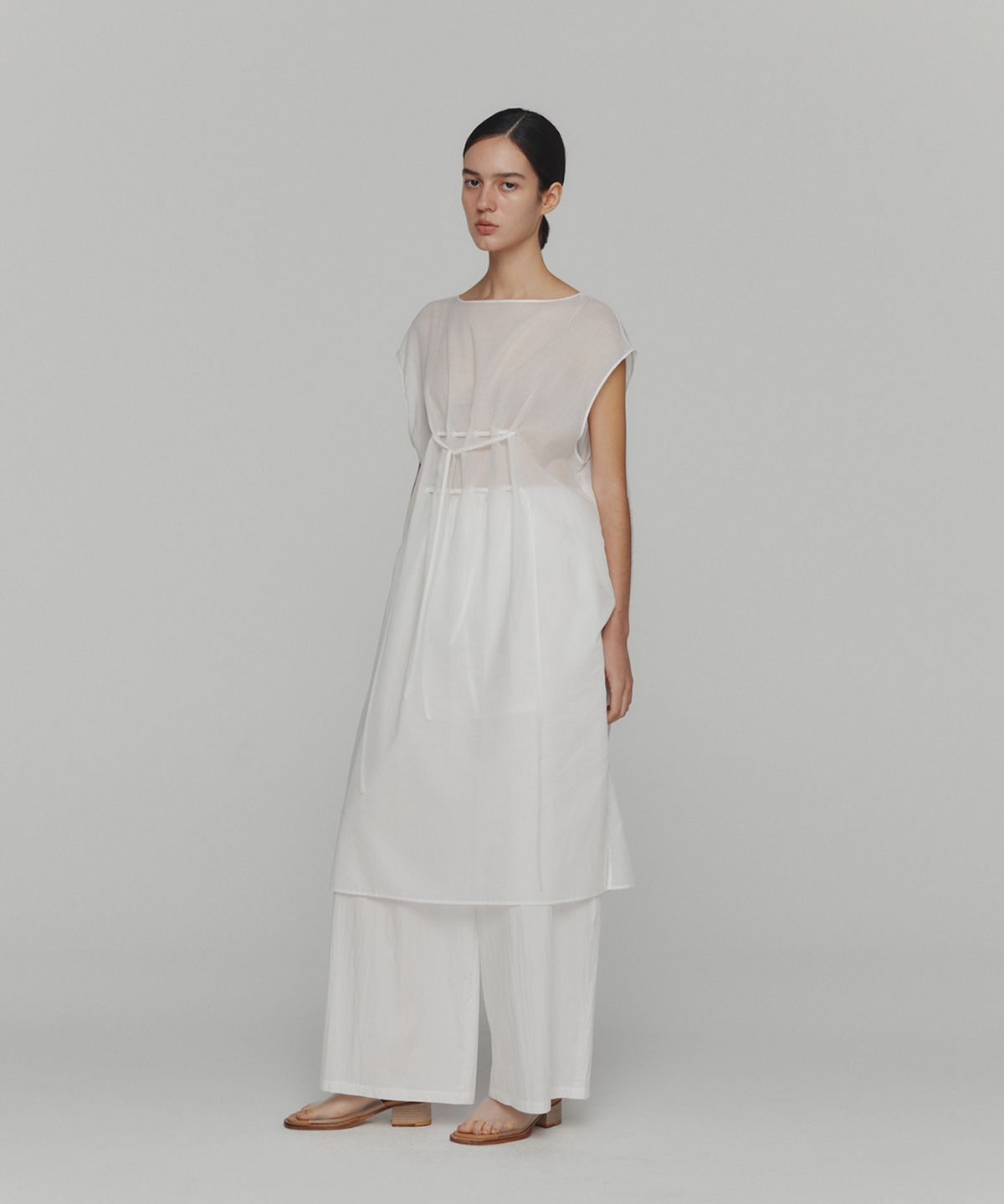 아모멘토(AMOMENTO) SHEER DRAWSTRING DRESS_WHITE