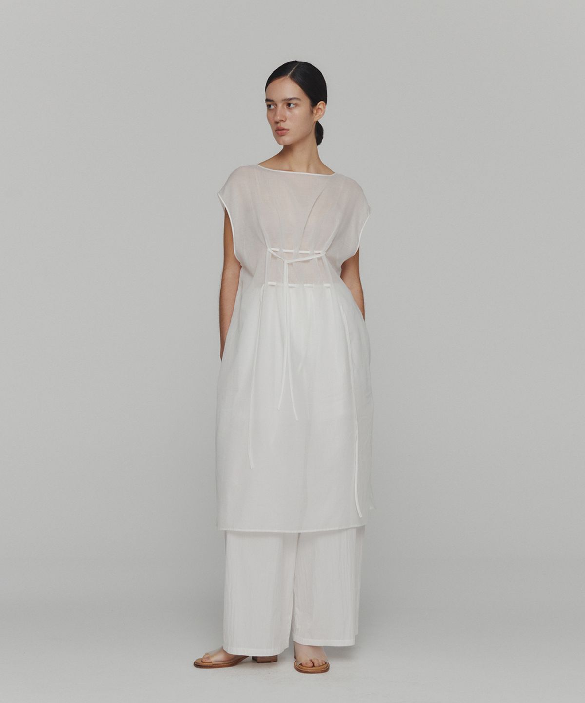 아모멘토(AMOMENTO) SHEER DRAWSTRING DRESS_WHITE