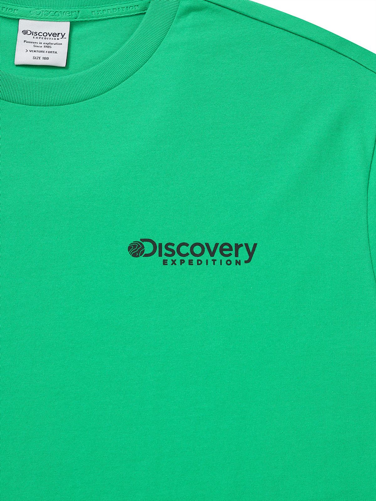 디스커버리 익스페디션(DISCOVERY EXPEDITION) 메인크루 제주 리사이클 그래픽 티셔츠 (N/GREEN)